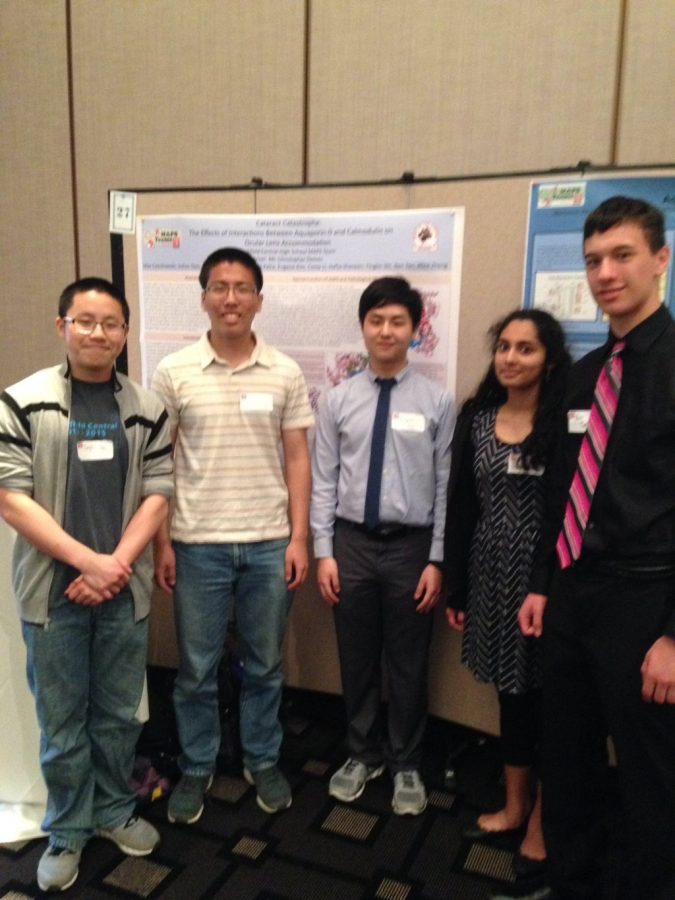 MAPS team presents at Marquette in spring 2016. (From left to right:) Tinglin Shi (‘18), Corey Li (‘16), Eugene Kim (‘17), Aparna Jayashankar (‘18), and  Benjamin Tan (‘19).