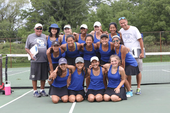 Varsity Tennis poses after a win against Notre Dame. Bottom (from left to right): Elianne Del Campo (‘20), Katherine Liu (‘19), Gene Lee (‘18), Anna Field (‘19). Middle (from left to right): Juliette Zhu (‘19), Sabrina Huang (‘19), Reena Yuan (‘19), Catie Conlon (‘17), Hema Gharia (‘17). Top (from left to right): Coach Dave Steinbach, Michelle Liang (‘17), Sasha Semina (‘18), Teja Paturu (‘18),  Elizabeth Peterson (‘18), Hana Li (‘19), Coach Jon Vogt. 
