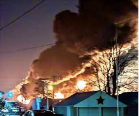 Chemicals in a controlled burn after the derailment.
Credit: Wikimedia Commons
